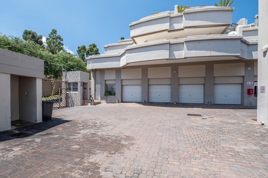 To Let 3 Bedroom Property for Rent in Bedford Park Gauteng