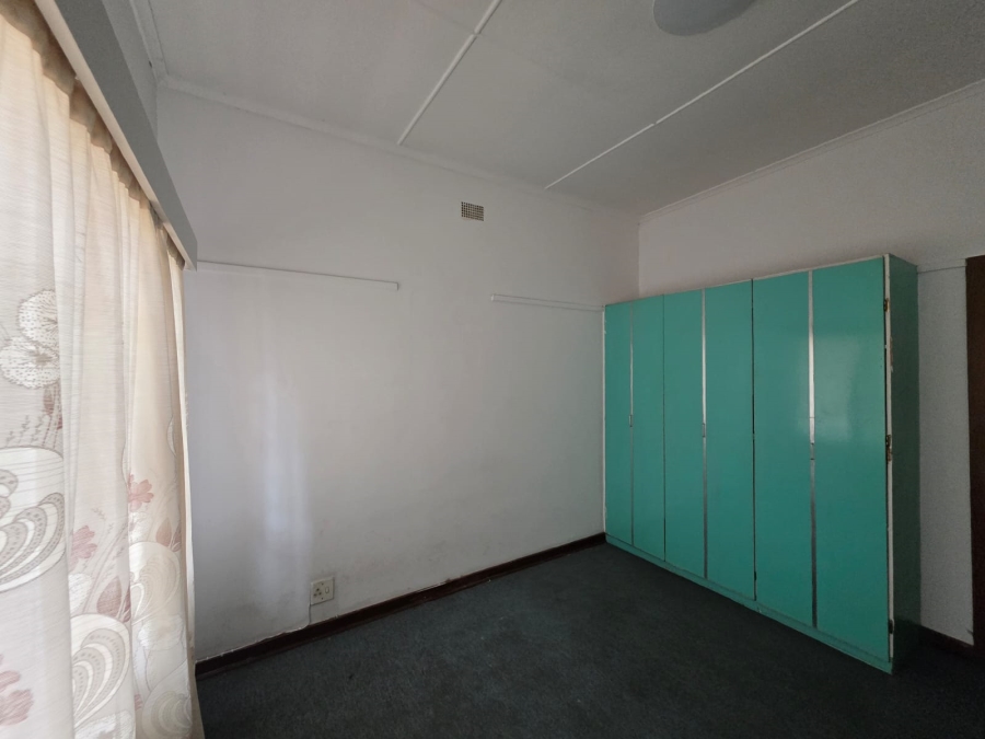 To Let 3 Bedroom Property for Rent in Lambton Gauteng