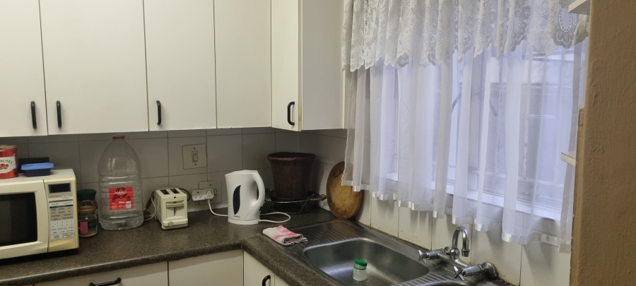 2 Bedroom Property for Sale in Sunnyside Gauteng