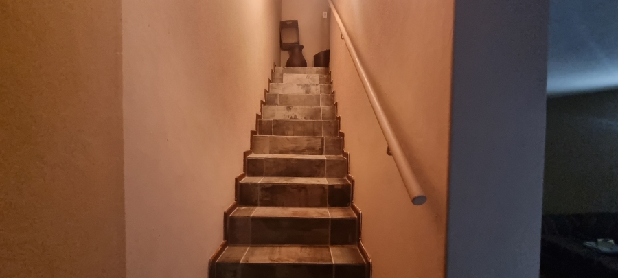 2 Bedroom Property for Sale in Sunnyside Gauteng