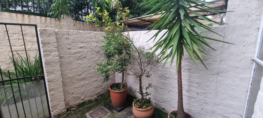 2 Bedroom Property for Sale in Sunnyside Gauteng