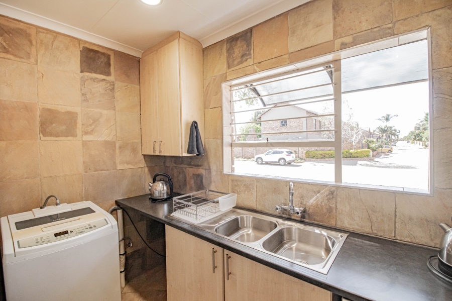 3 Bedroom Property for Sale in Glen Marais Gauteng