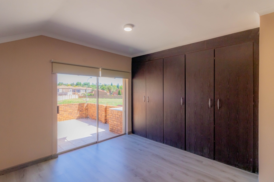 3 Bedroom Property for Sale in Glen Marais Gauteng