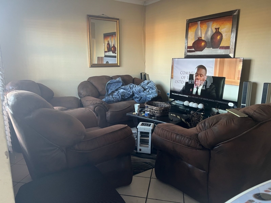 2 Bedroom Property for Sale in Sharon Park Gauteng
