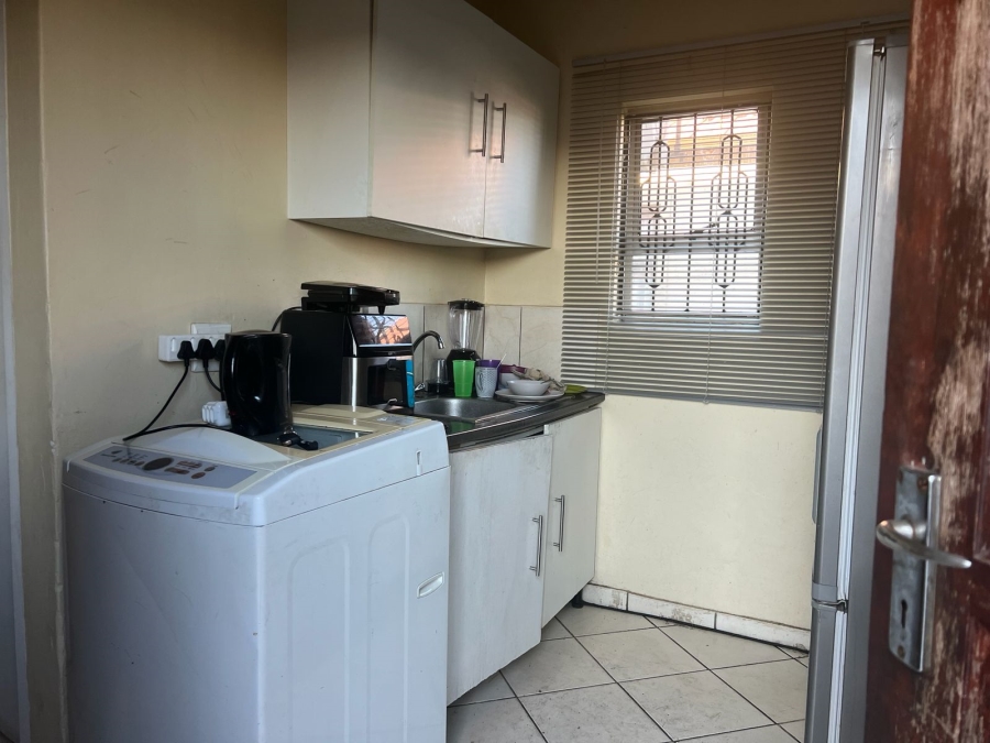 2 Bedroom Property for Sale in Sharon Park Gauteng