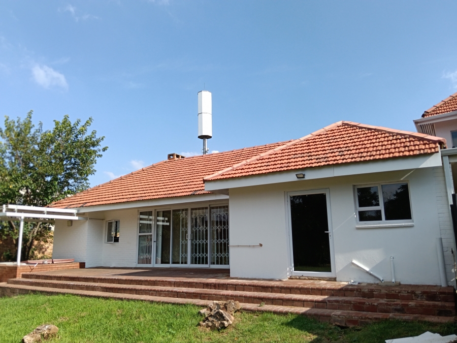 3 Bedroom Property for Sale in Lakefield Gauteng
