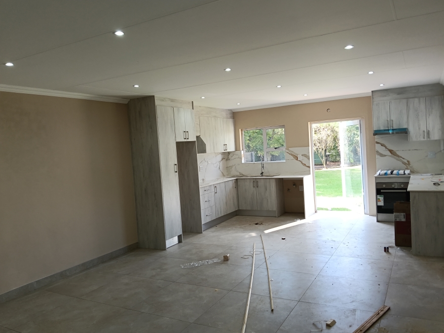 3 Bedroom Property for Sale in Lakefield Gauteng