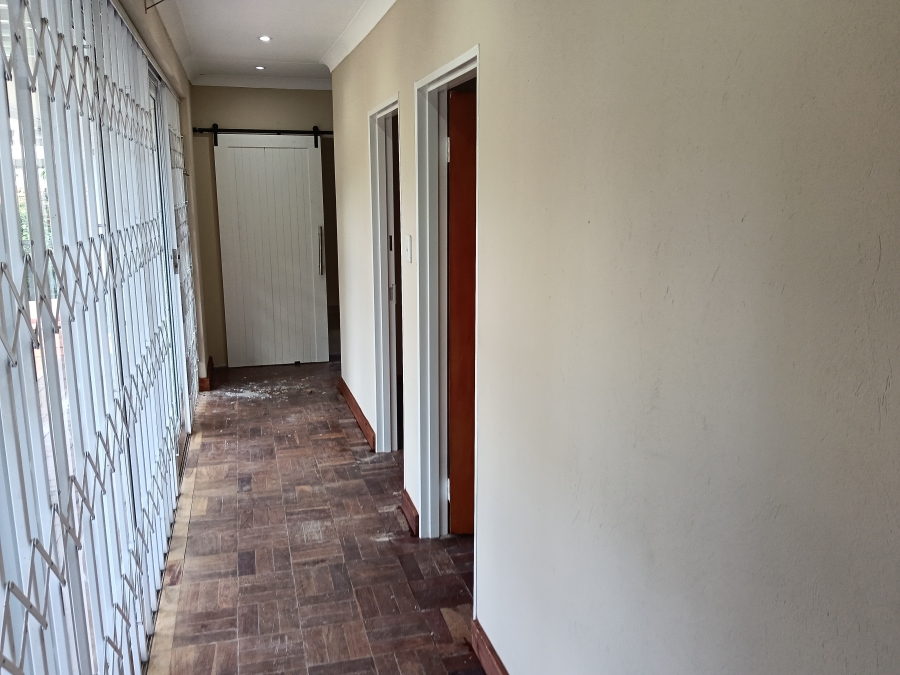 3 Bedroom Property for Sale in Lakefield Gauteng