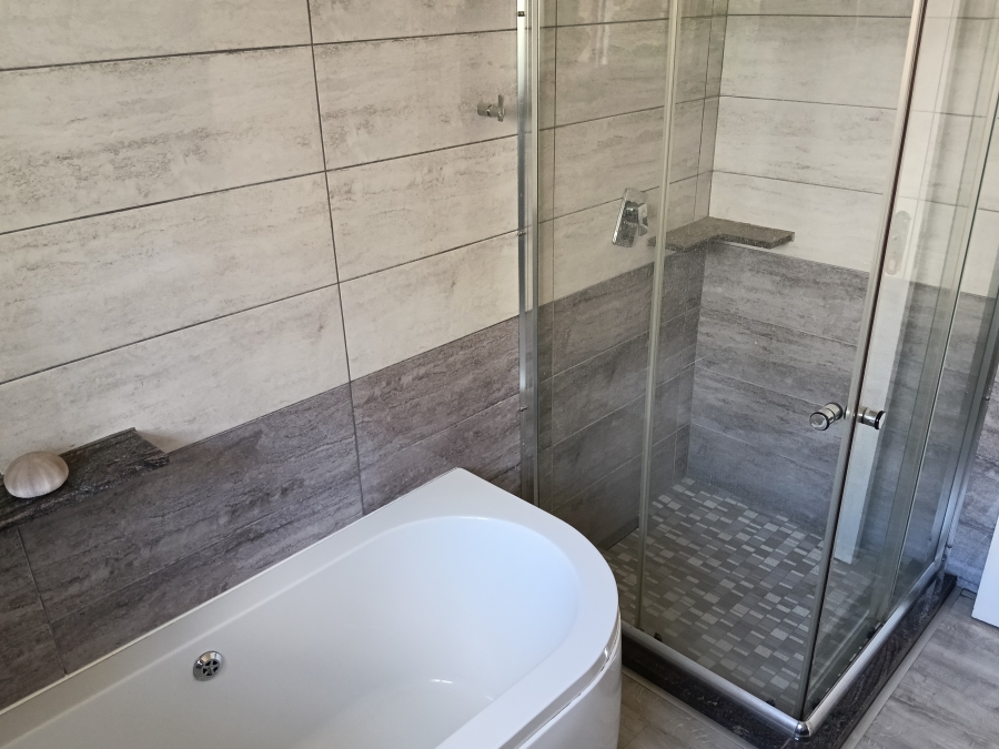 3 Bedroom Property for Sale in Lakefield Gauteng