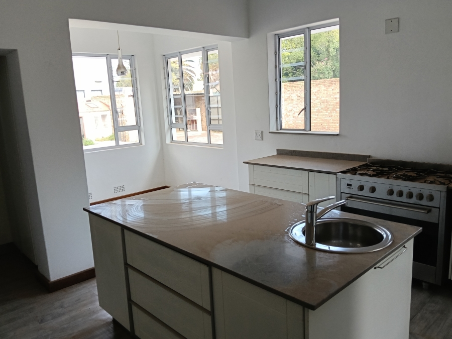 3 Bedroom Property for Sale in Lakefield Gauteng
