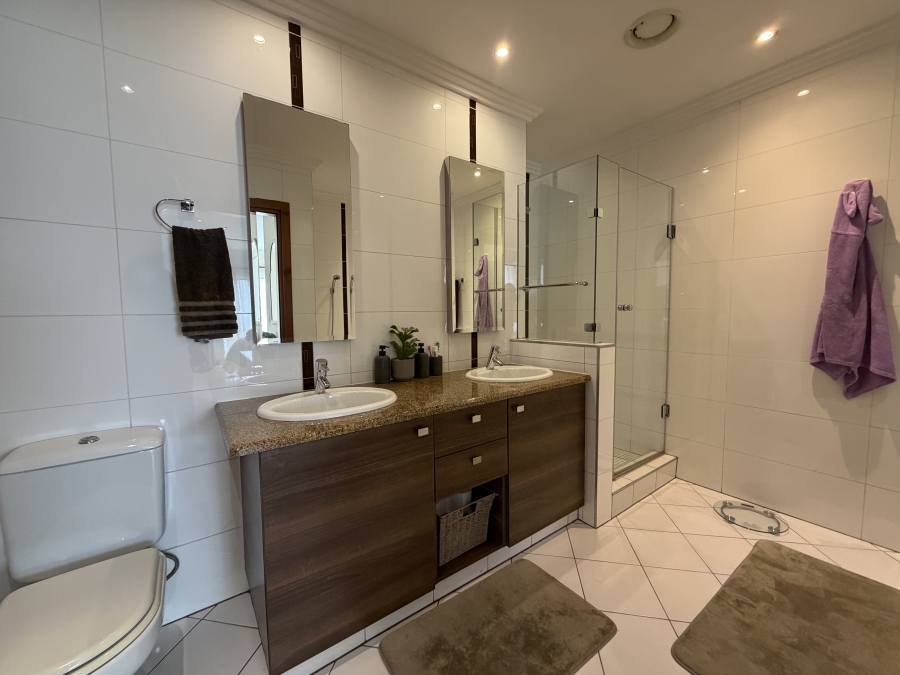 2 Bedroom Property for Sale in Bedford Gardens Gauteng