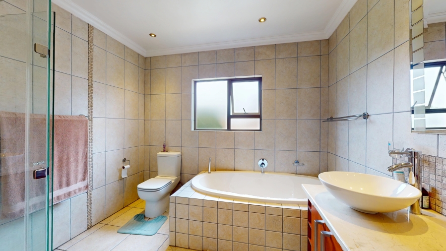 4 Bedroom Property for Sale in Beyers Park Gauteng