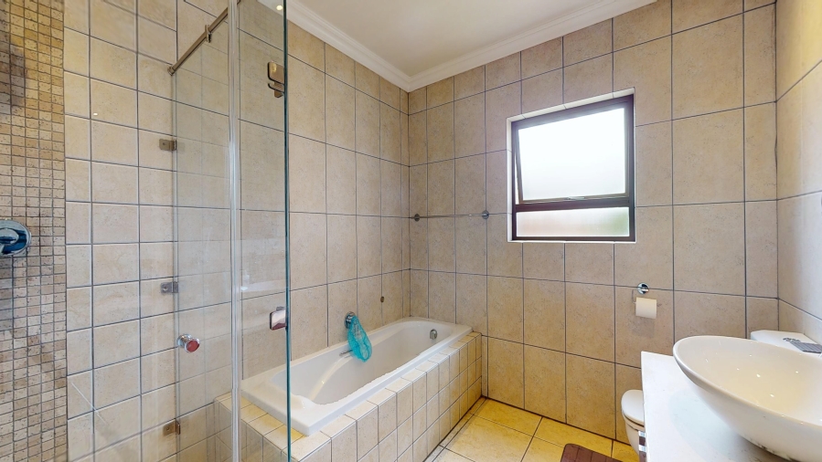 4 Bedroom Property for Sale in Beyers Park Gauteng