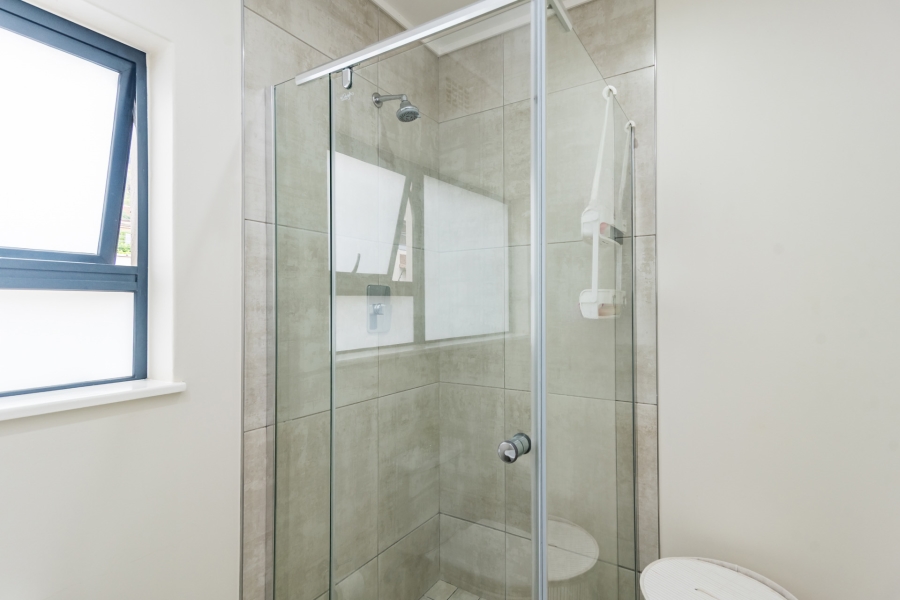 To Let 5 Bedroom Property for Rent in Amorosa Gauteng