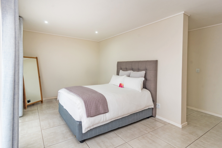 To Let 5 Bedroom Property for Rent in Amorosa Gauteng