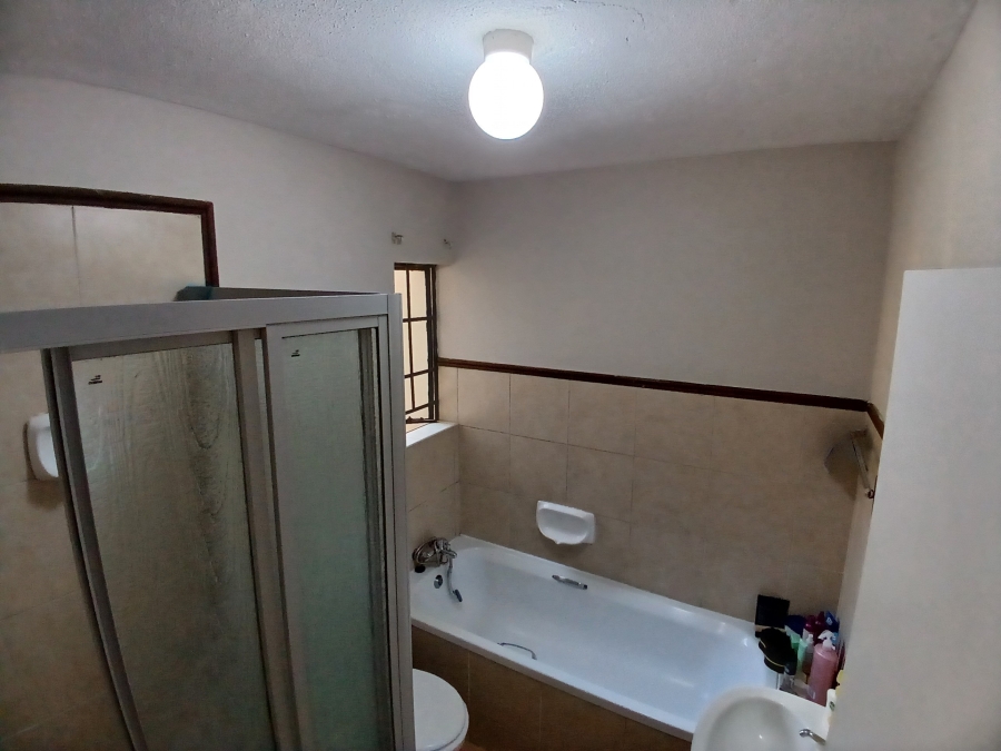 2 Bedroom Property for Sale in Mooikloof Ridge Gauteng