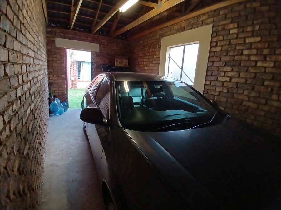 2 Bedroom Property for Sale in Mooikloof Ridge Gauteng