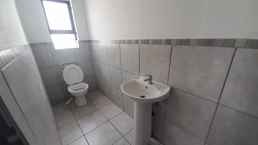 To Let Commercial Property for Rent in Halfway House Gauteng