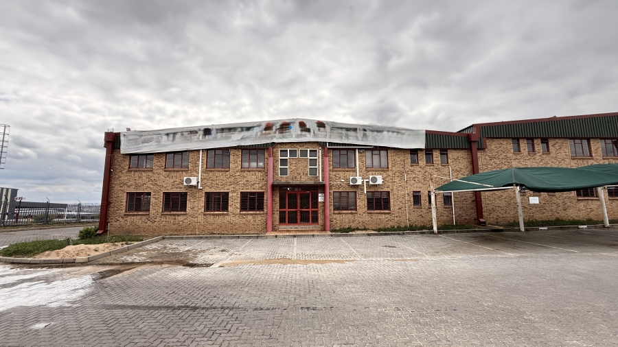 To Let Commercial Property for Rent in Samrand Business Park Gauteng