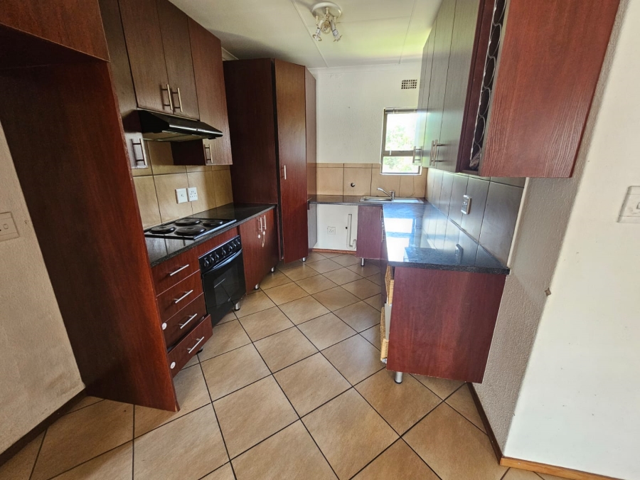 3 Bedroom Property for Sale in Albertsdal Gauteng
