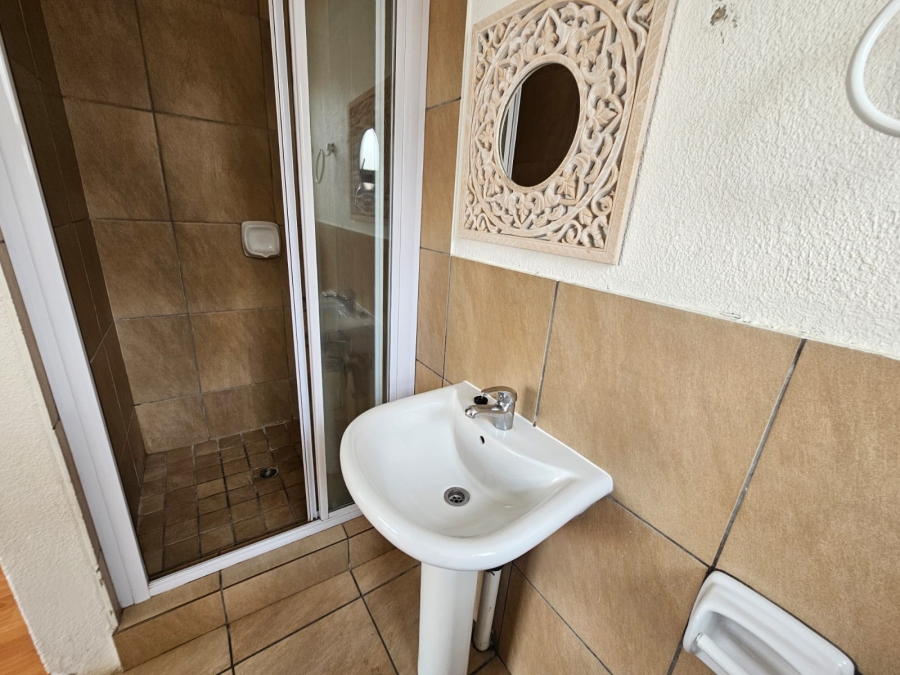 3 Bedroom Property for Sale in Albertsdal Gauteng