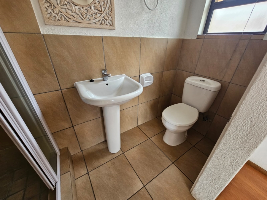3 Bedroom Property for Sale in Albertsdal Gauteng