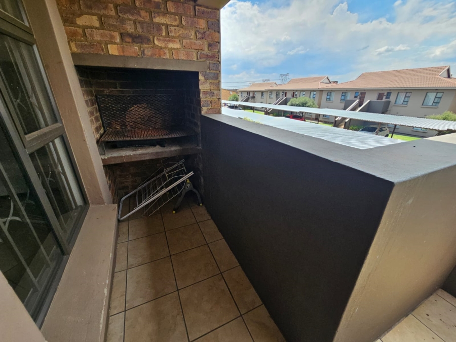 3 Bedroom Property for Sale in Albertsdal Gauteng
