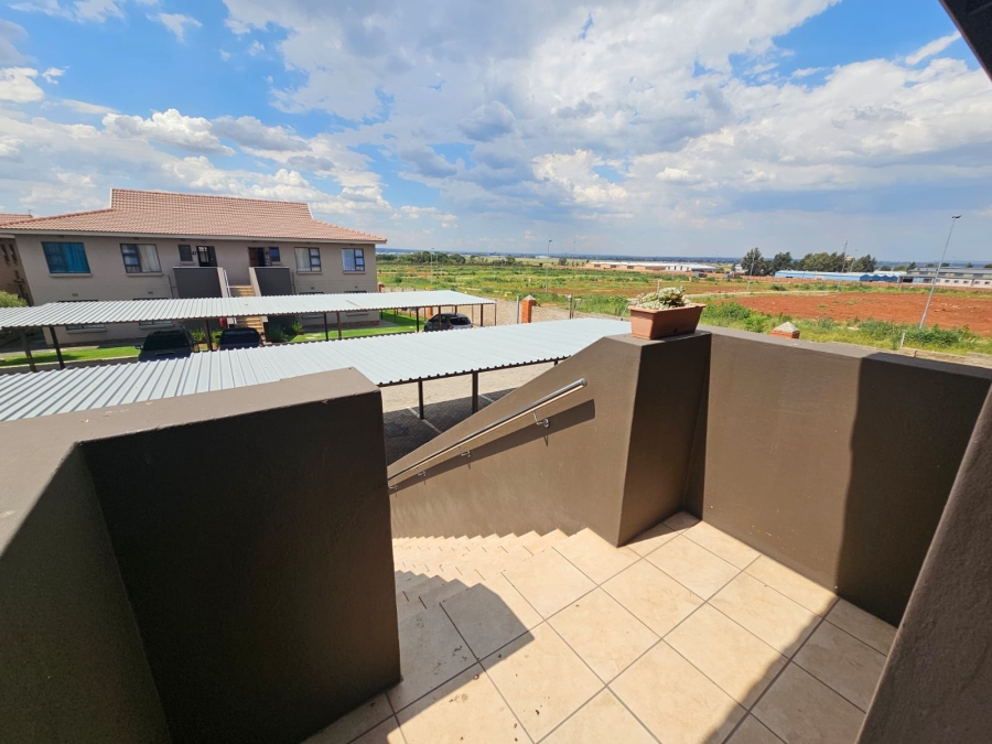 3 Bedroom Property for Sale in Albertsdal Gauteng