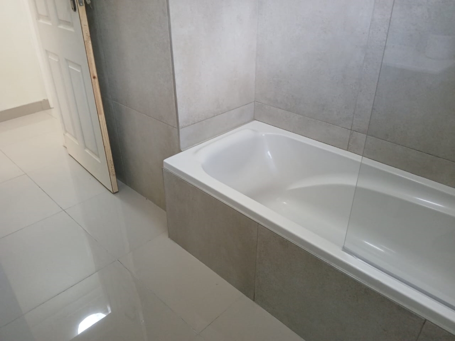 3 Bedroom Property for Sale in Buurendal Gauteng