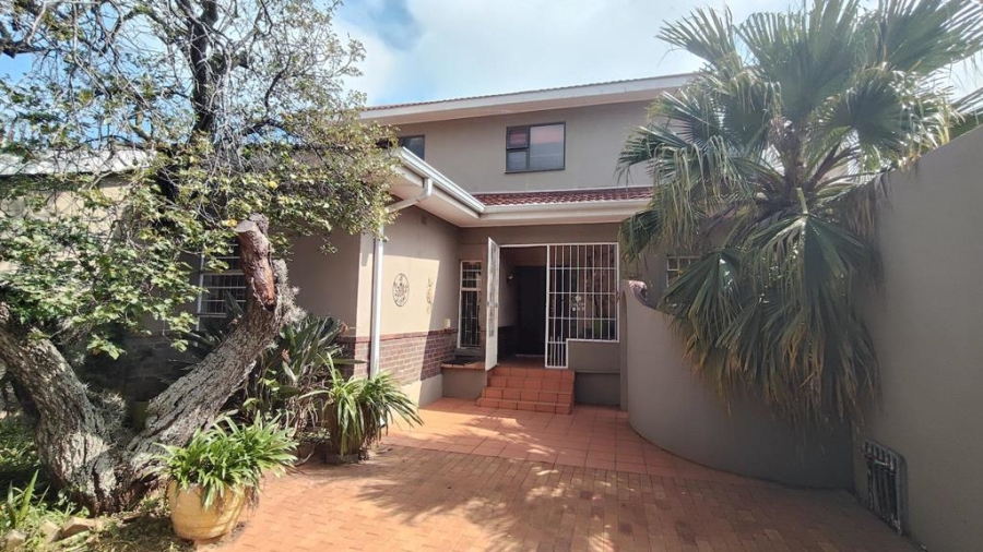 7 Bedroom Property for Sale in Kensington Gauteng
