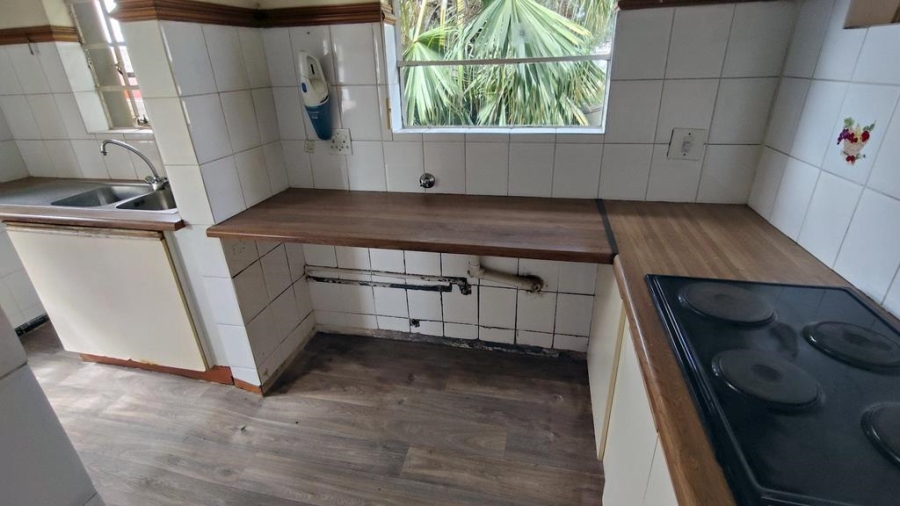 7 Bedroom Property for Sale in Kensington Gauteng