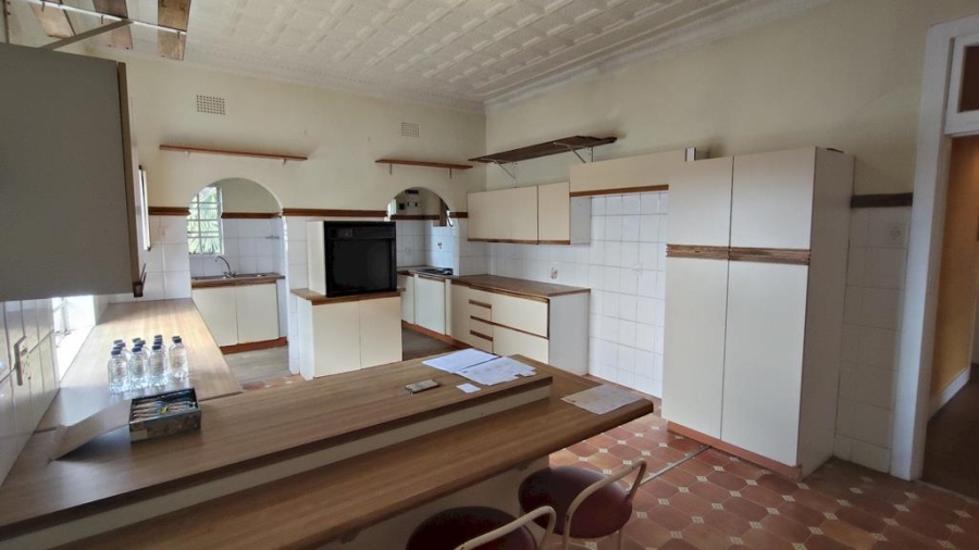 7 Bedroom Property for Sale in Kensington Gauteng