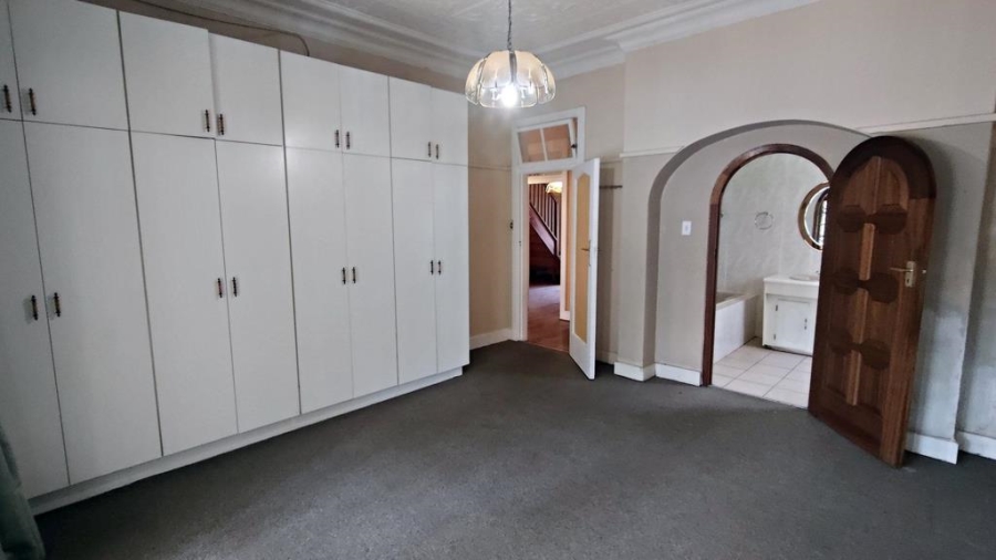 7 Bedroom Property for Sale in Kensington Gauteng