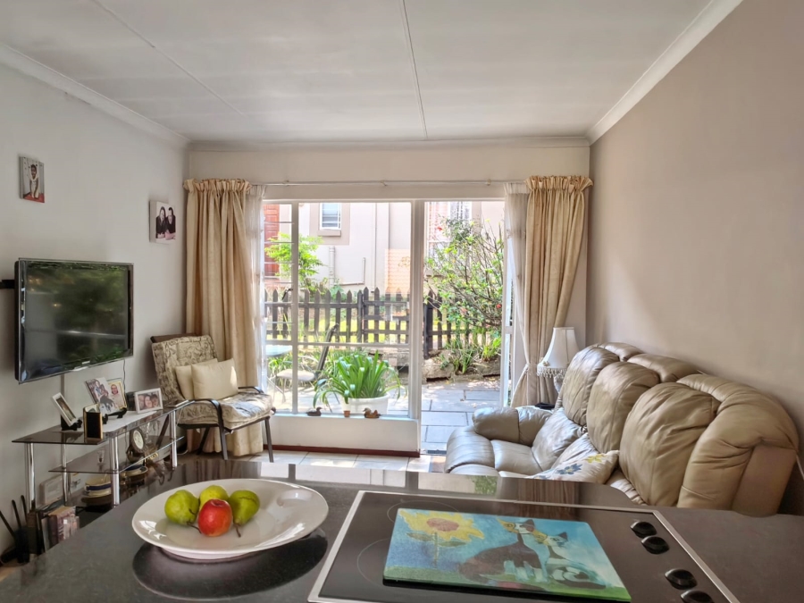 2 Bedroom Property for Sale in Douglasdale Gauteng