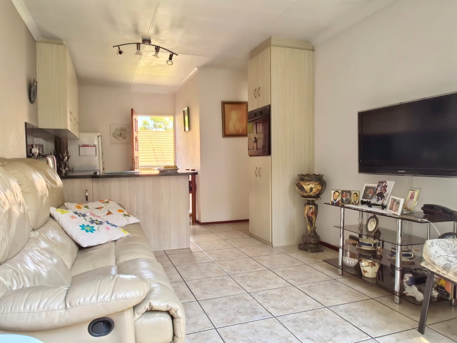 2 Bedroom Property for Sale in Douglasdale Gauteng