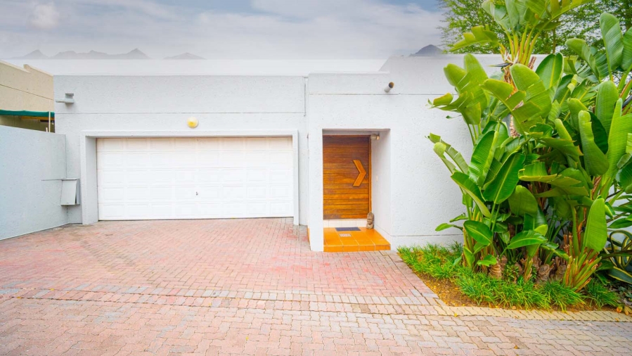 To Let 3 Bedroom Property for Rent in Lonehill Gauteng
