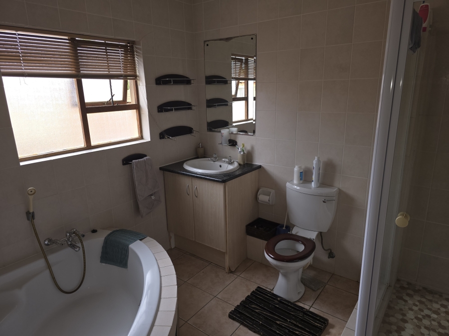 To Let 3 Bedroom Property for Rent in Willow Acres Gauteng