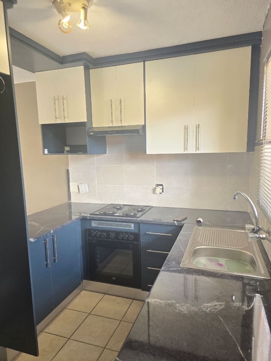 To Let 1 Bedroom Property for Rent in The Orchards Gauteng