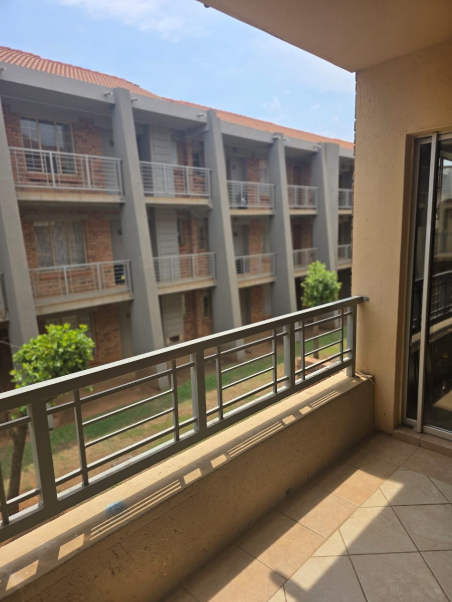 To Let 1 Bedroom Property for Rent in The Orchards Gauteng