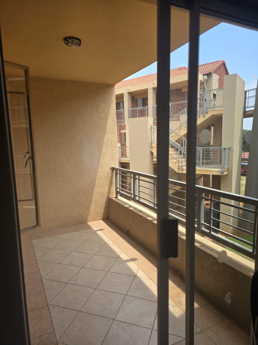 To Let 1 Bedroom Property for Rent in The Orchards Gauteng