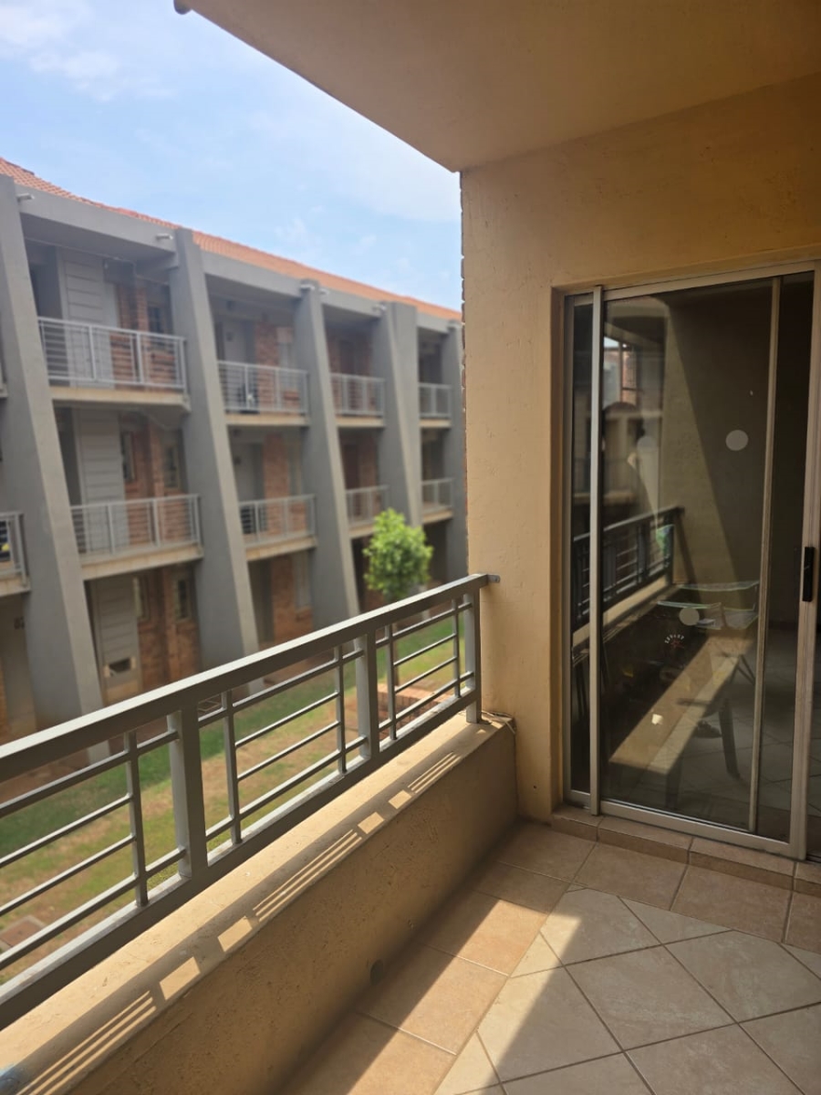 To Let 1 Bedroom Property for Rent in The Orchards Gauteng