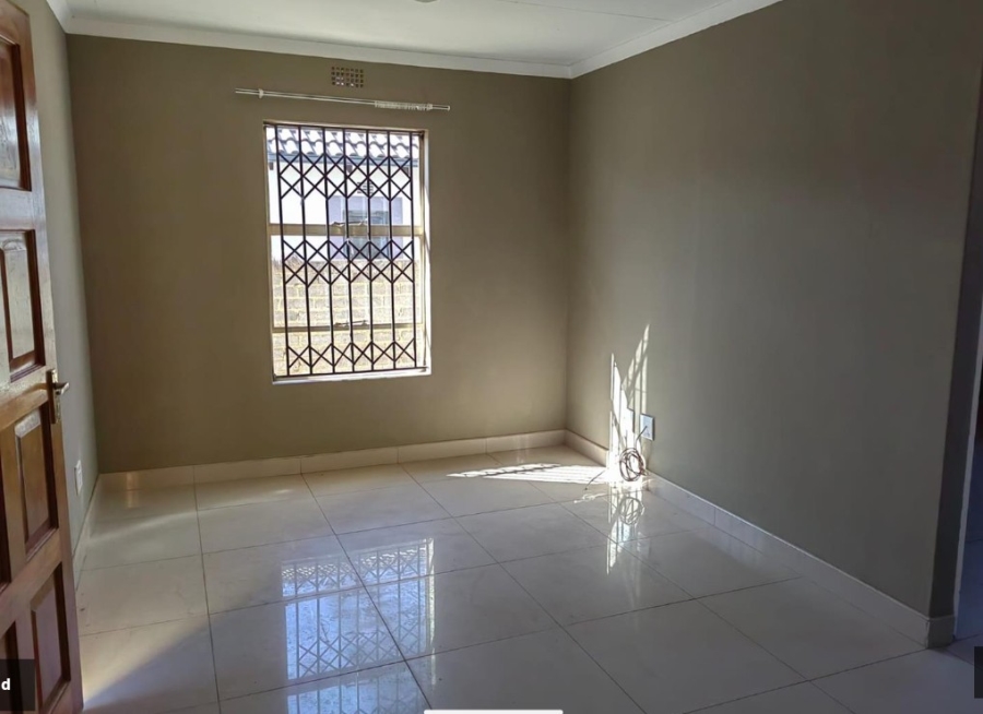 3 Bedroom Property for Sale in Protea Glen Gauteng