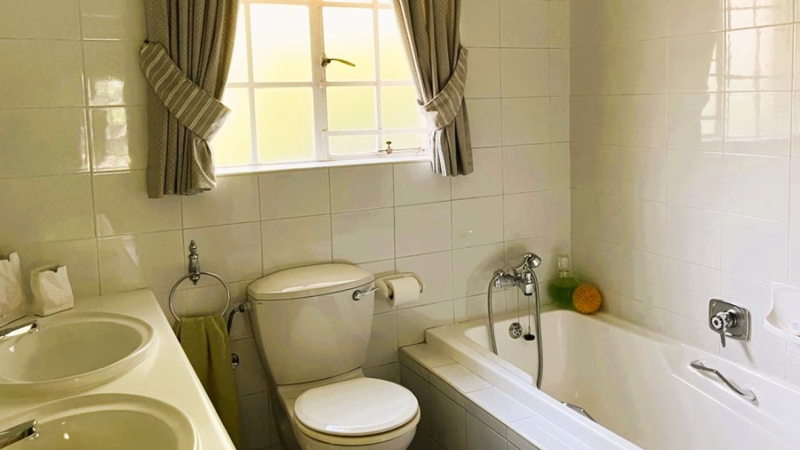 5 Bedroom Property for Sale in Kelvin Gauteng