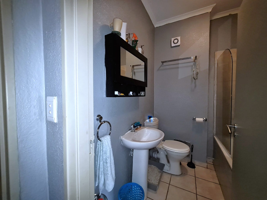 2 Bedroom Property for Sale in Northgate Gauteng