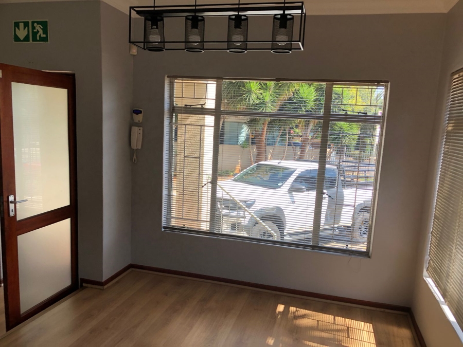 To Let Commercial Property for Rent in Wierda Park Gauteng