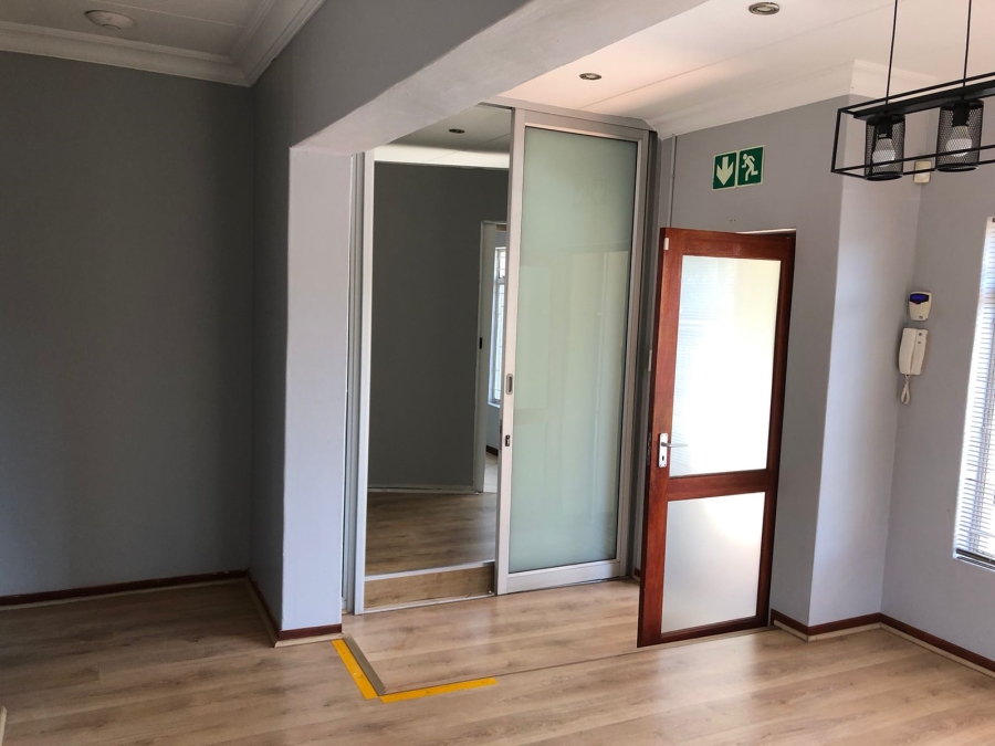To Let Commercial Property for Rent in Wierda Park Gauteng