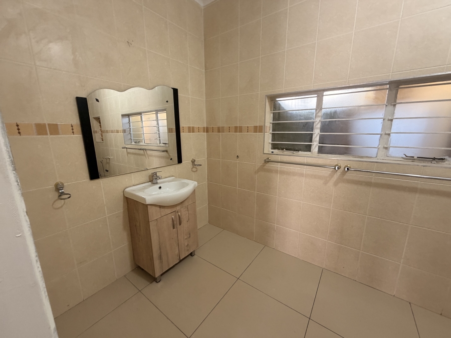 To Let 2 Bedroom Property for Rent in Laudium Gauteng