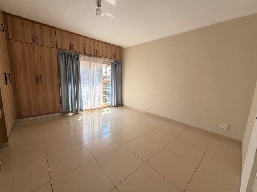 To Let 2 Bedroom Property for Rent in Laudium Gauteng