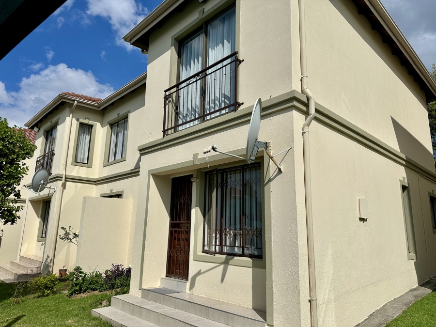 3 Bedroom Property for Sale in Lyndhurst Gauteng