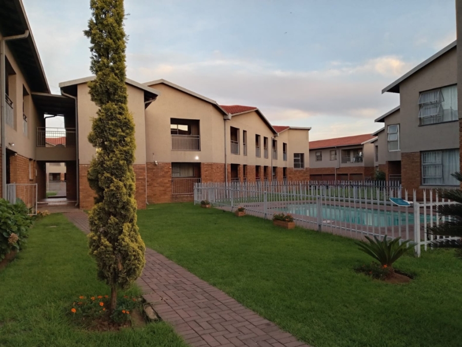 2 Bedroom Property for Sale in Vanderbijlpark CE 3 Gauteng